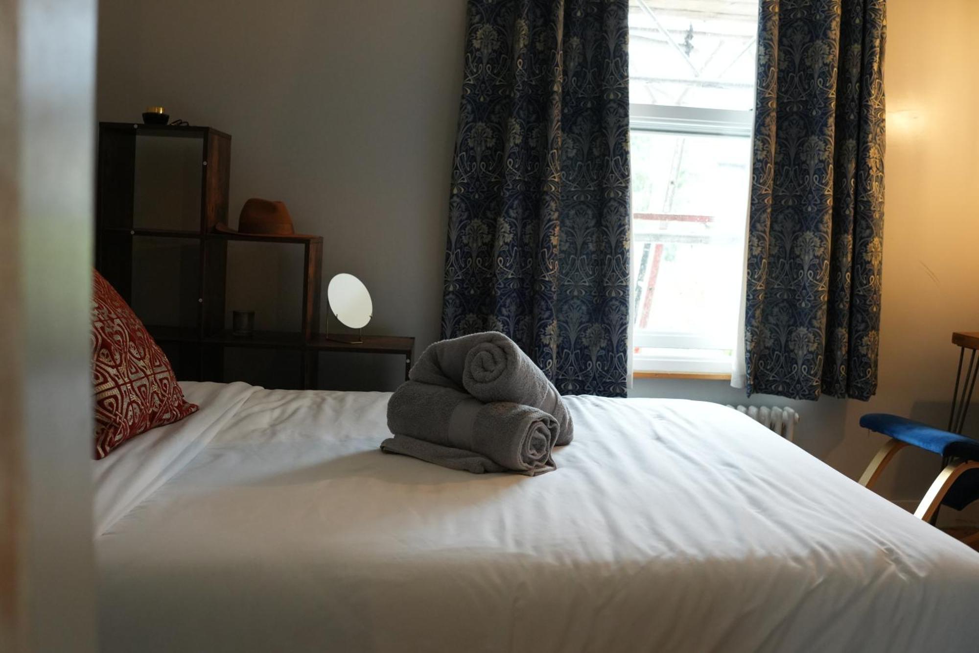 Appartamento Stylish-Brockley-Entire Place Londra Esterno foto